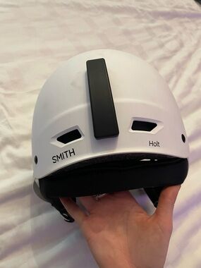 SMITH White and Black Holt Snow Helmet